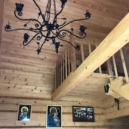 شاليه Przyslopianska Dacza *